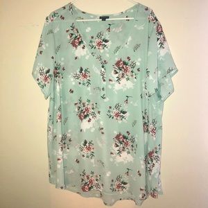 Torrid chiffon floral short sleeve shirt